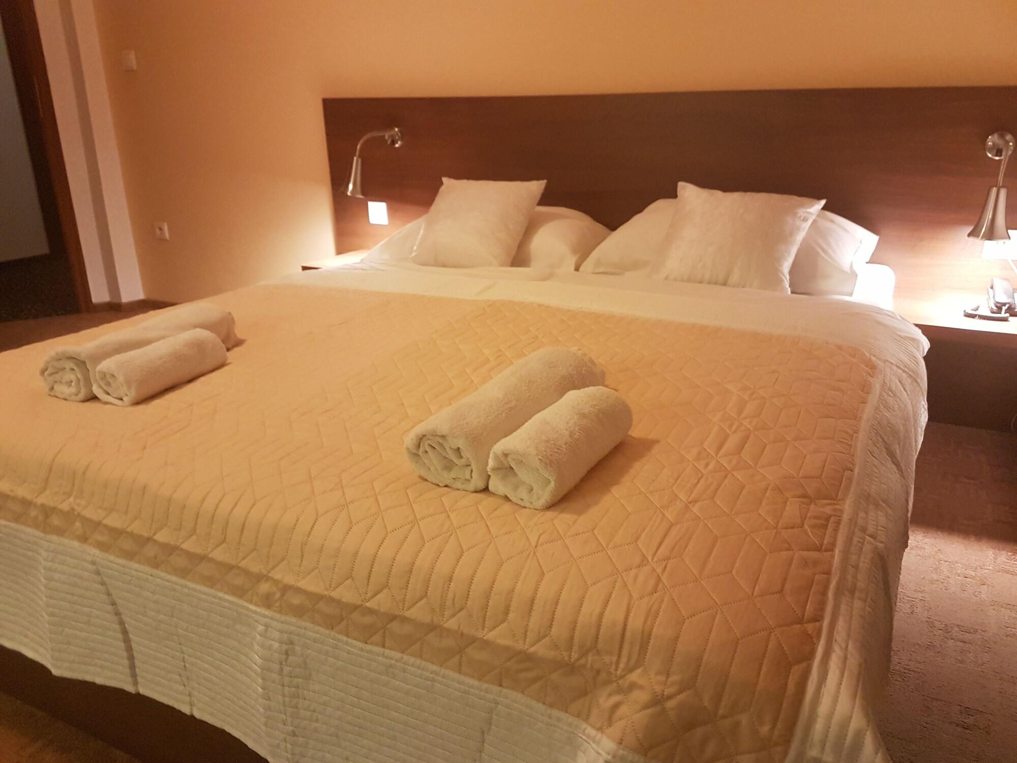 Hotel Ahar à Ilidža Extérieur photo