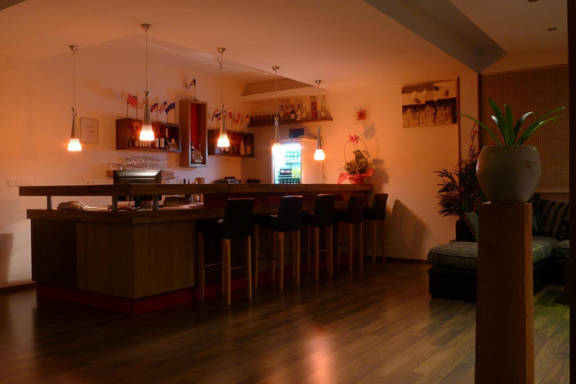 Hotel Ahar à Ilidža Extérieur photo