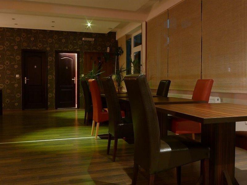Hotel Ahar à Ilidža Extérieur photo