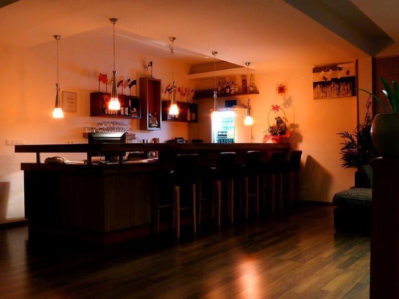 Hotel Ahar à Ilidža Extérieur photo