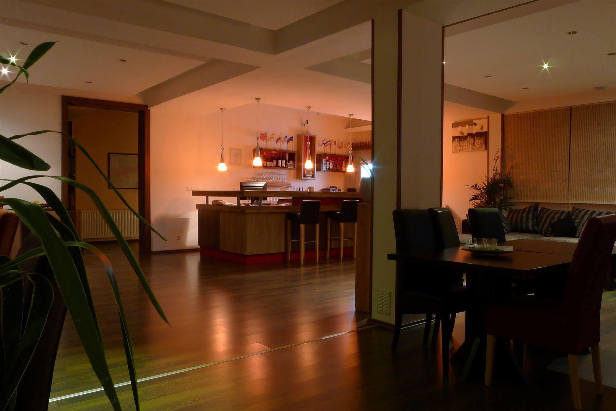 Hotel Ahar à Ilidža Extérieur photo